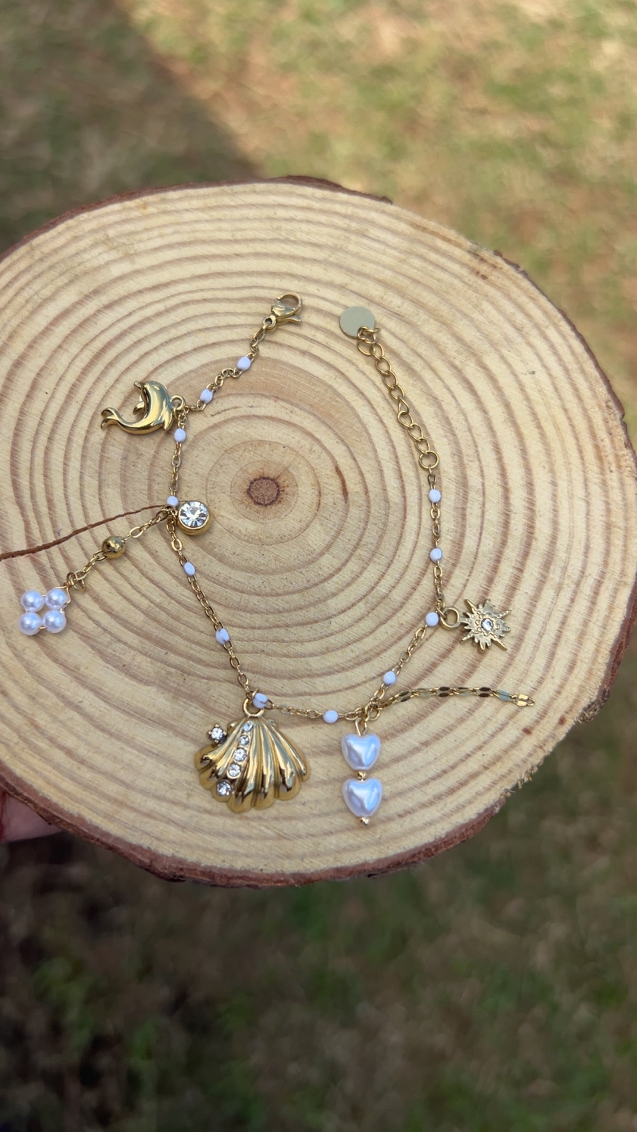 Bracelet fin doré coquillages
